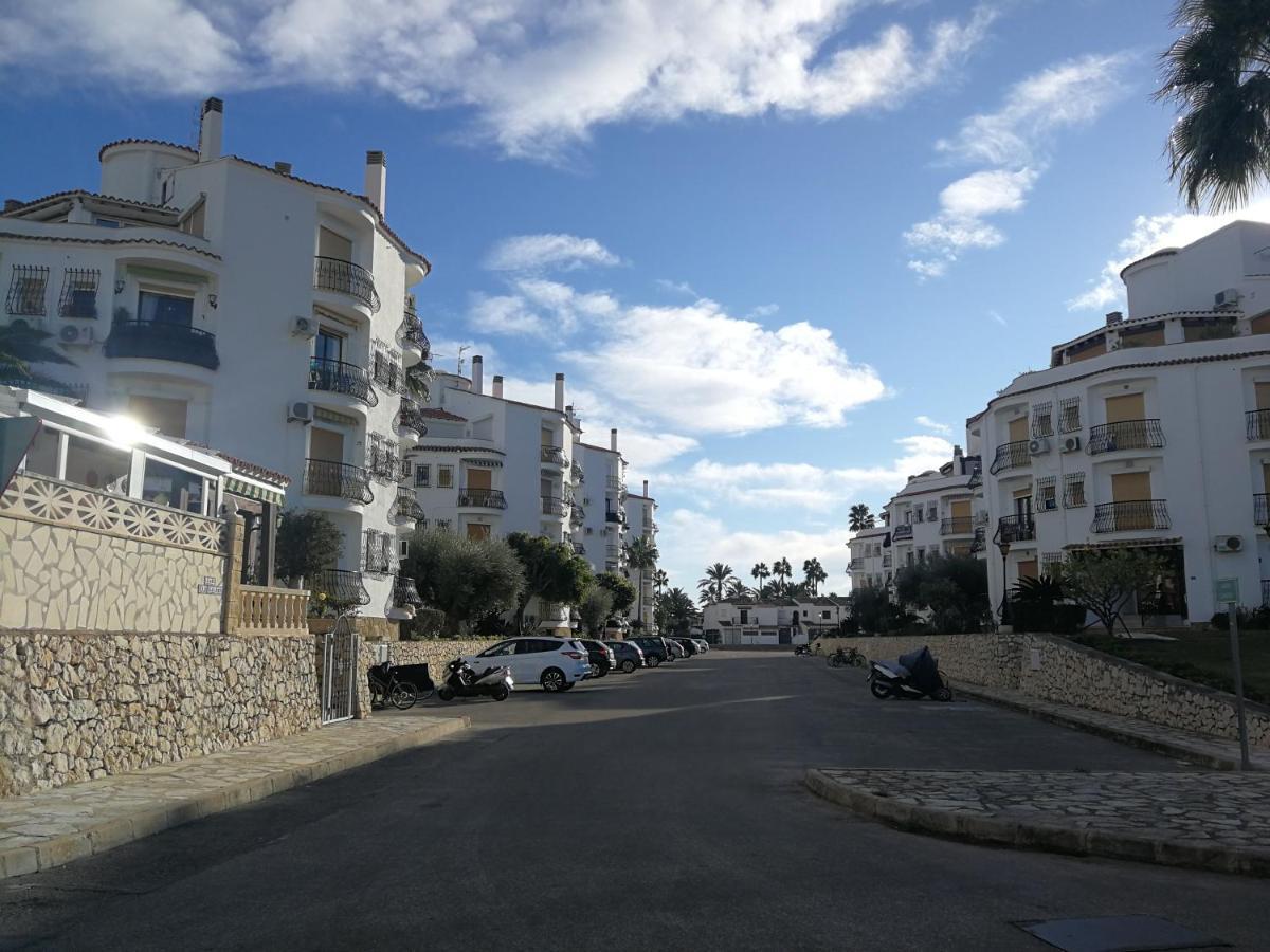Estudio Con Piscina, Playa Y Wifi Denia Ngoại thất bức ảnh