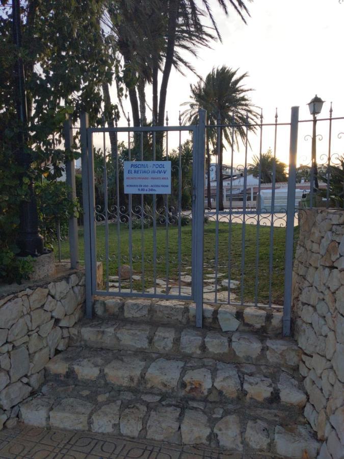 Estudio Con Piscina, Playa Y Wifi Denia Ngoại thất bức ảnh