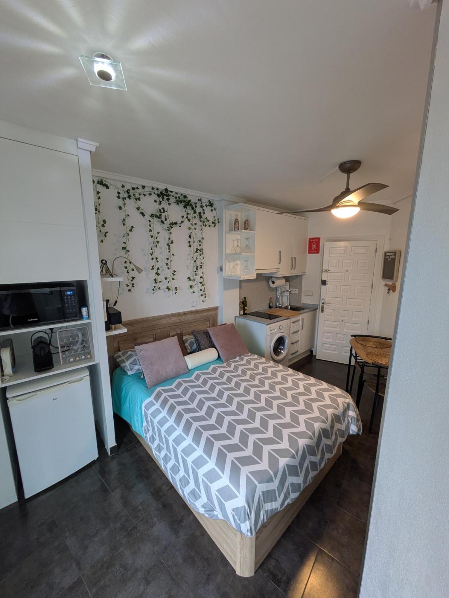 Estudio Con Piscina, Playa Y Wifi Denia Ngoại thất bức ảnh