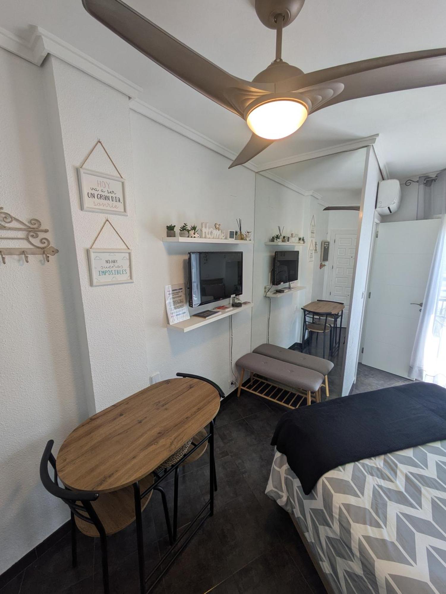 Estudio Con Piscina, Playa Y Wifi Denia Ngoại thất bức ảnh