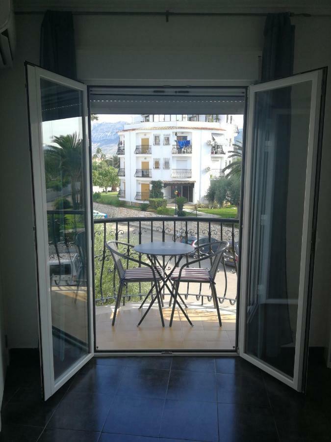 Estudio Con Piscina, Playa Y Wifi Denia Ngoại thất bức ảnh